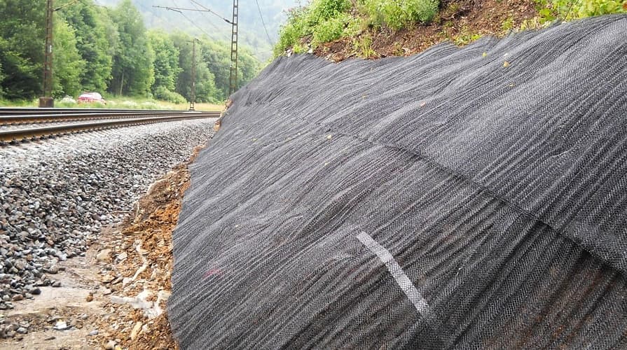 Nieodpowiedni montaż maty plastikowej